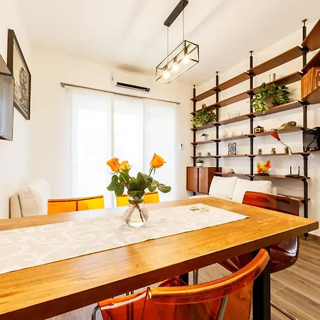 Maison Chic Cornelia - San Pietro Apartment
