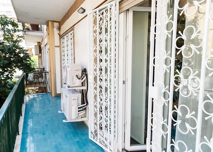 Maison Chic Cornelia - San Pietro Apartment Rom