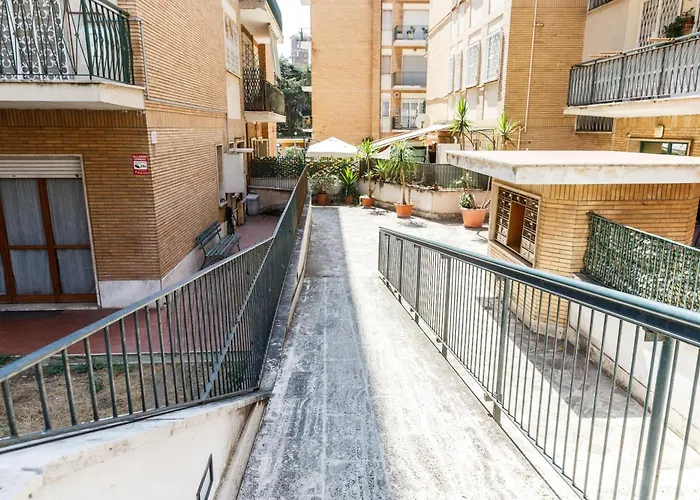 Maison Chic Cornelia - San Pietro Apartment *