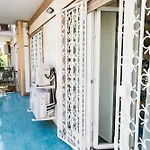 Maison Chic Cornelia - San Pietro Apartment Rom